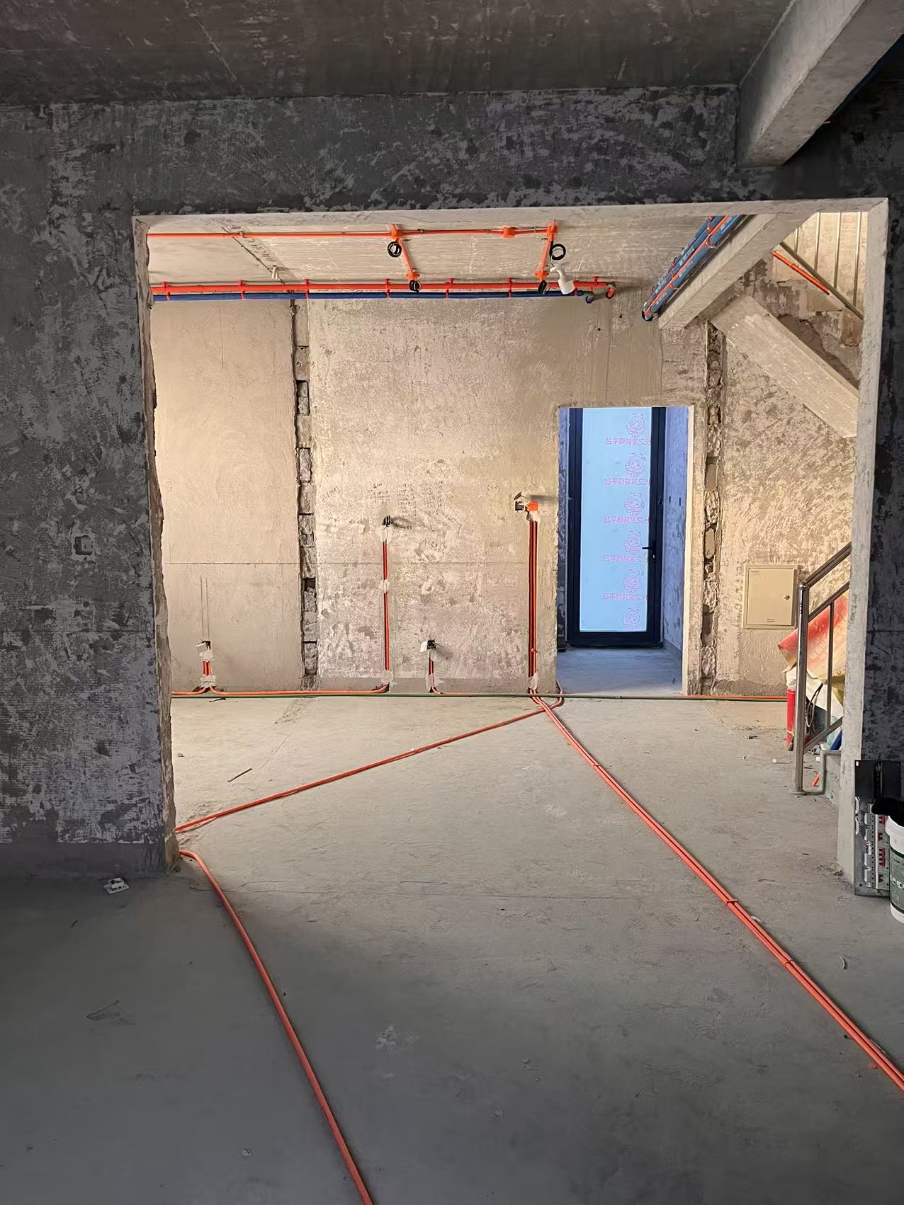 建投新光之城水电施工实拍