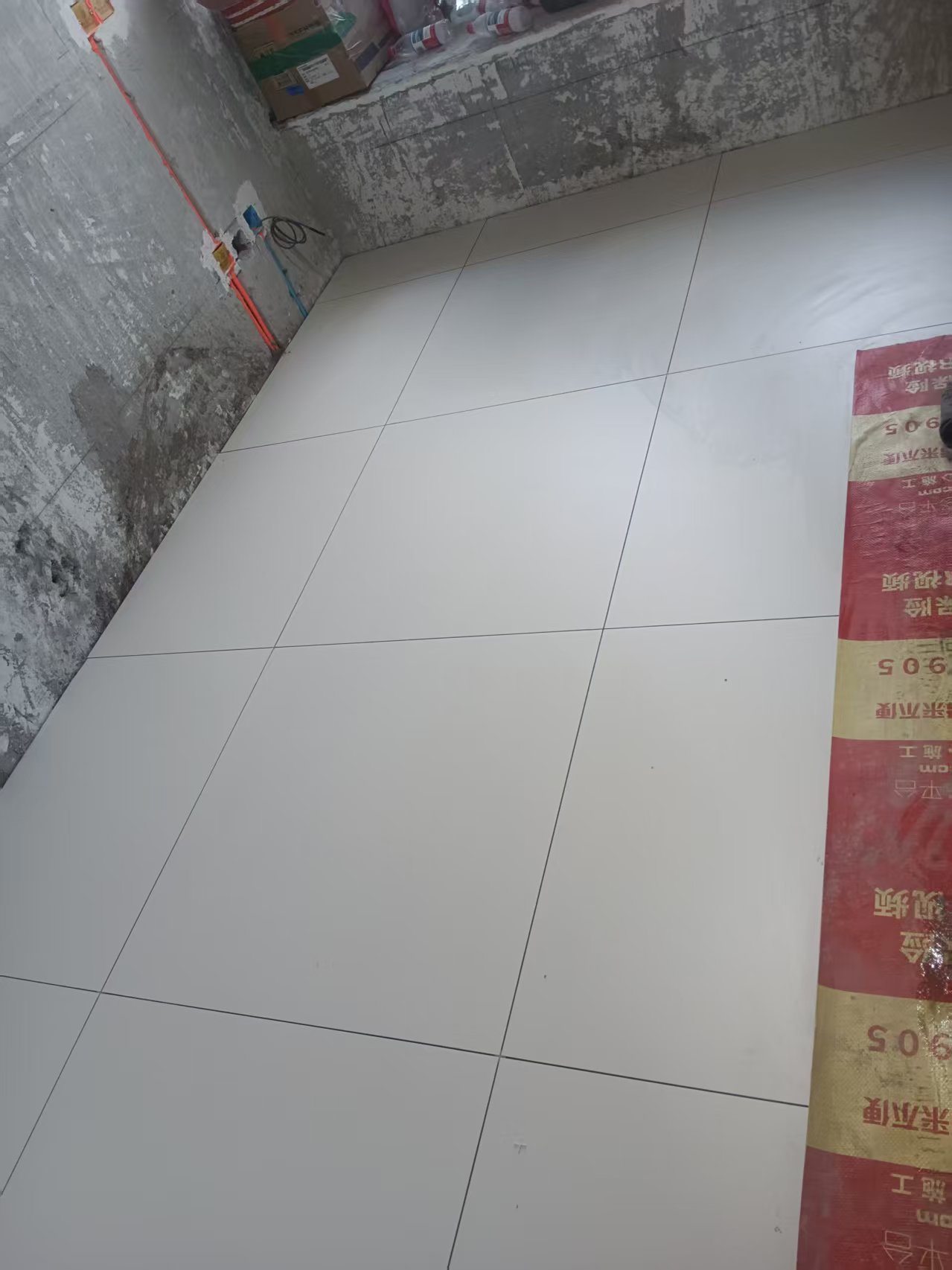 八家嘉园瓦工施工实拍